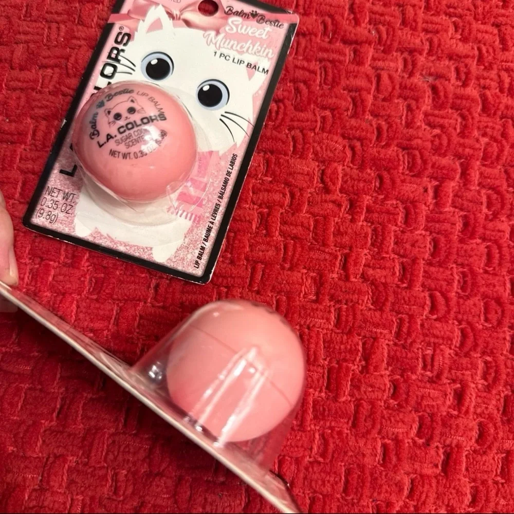 🐱🐱 L.A. COLORS Balm Bestie Sweet Munchkin Sugar Cookie Scented Lip Balm 🐱🐱